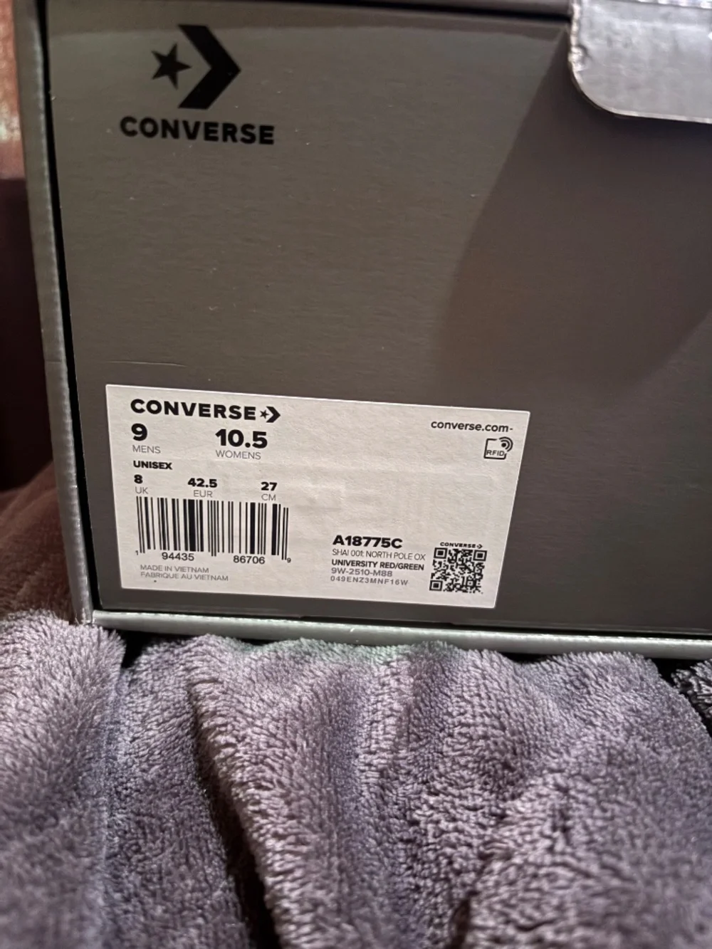 Converse Shai 001 North Pole Ox